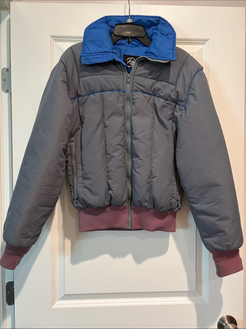 Robbe Skiwear Puffer Jacket — Gray with Blue Collar